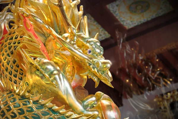 Beautiful dragon statue — Stock Photo, Image