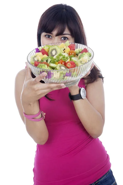 Здоровая девушка с салатом — стоковое фото