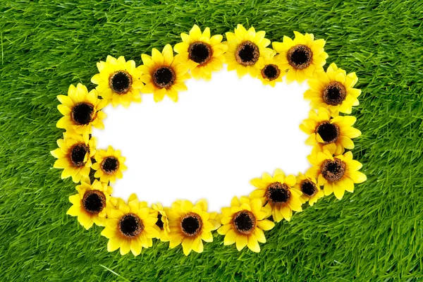 Prázdná Poznámka orámované s slunečnicové okvětní lístek — Stock fotografie