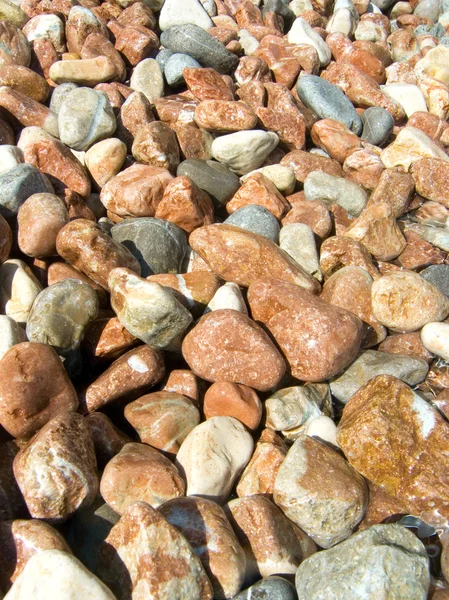 Галькові камені біля моря — стокове фото