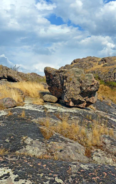 Vackra bergslandskap, stenblock — Stockfoto