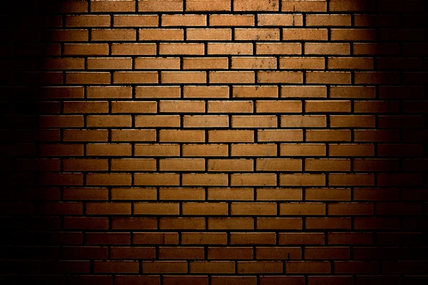 Muro di mattoni con riflettori — Foto Stock