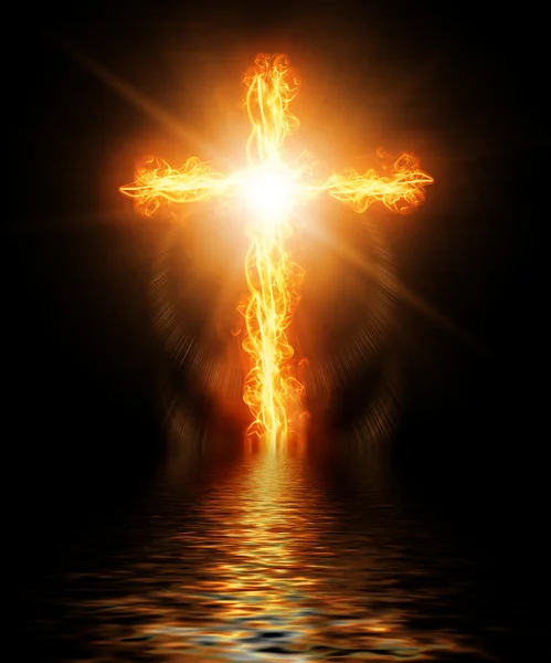 Крест, горящий в огне — стоковое фото