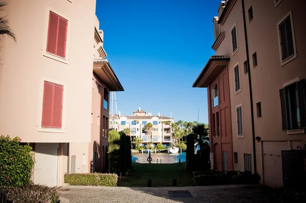 Sotogrande marina ve kentleşme, Endülüs, İspanya. Cebelitarık ve malaga