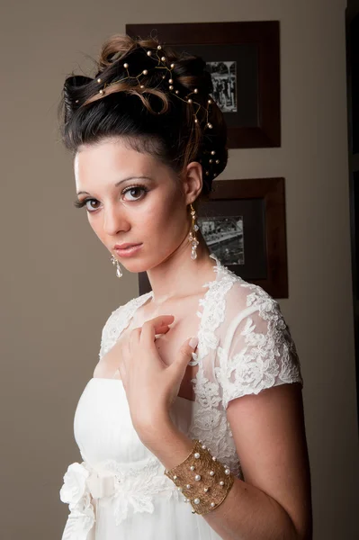 Beautiful bride looking candid — Stock Photo, Image