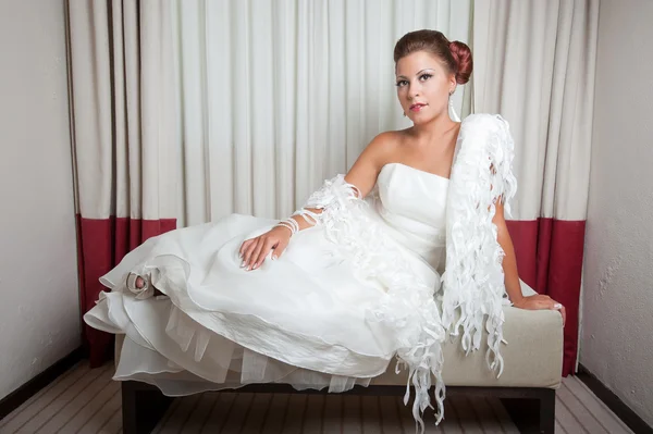 Bride at hotel — Stock Photo, Image