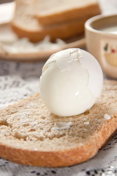 Eggs with bread — Stock Photo, Image