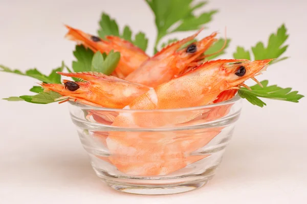Fresh shrimps in a glass bowl — Stock Photo, Image