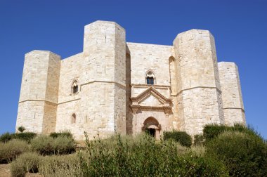 Castel del Monte (Castle of the Mount) clipart