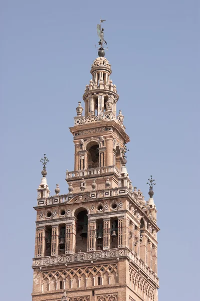 Sevilla 'daki Giralda Kulesi. — Stok fotoğraf