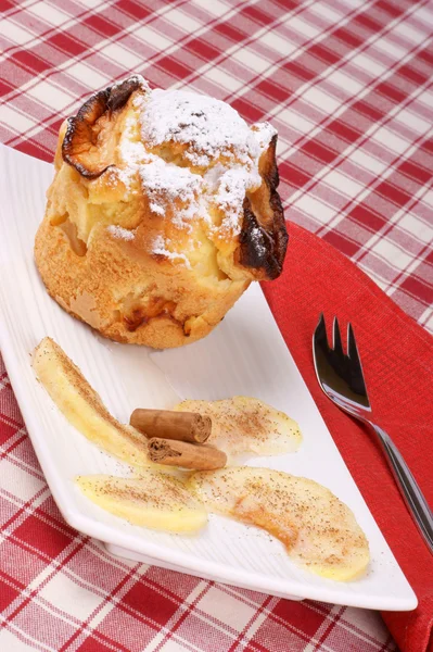 Apple muffin served on awhite plate — Stock Photo, Image