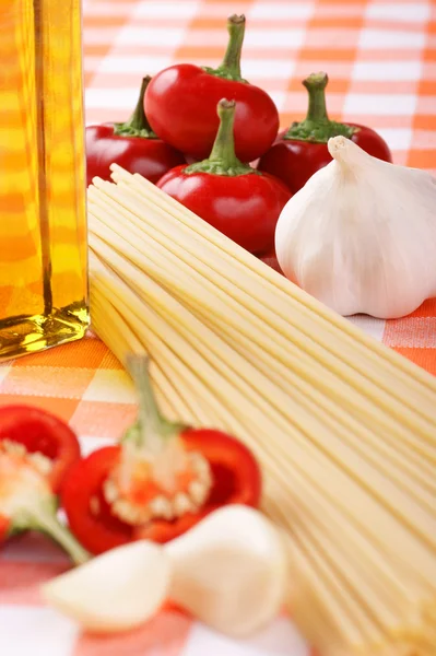 Spaghettis italiens ingrédients — Photo