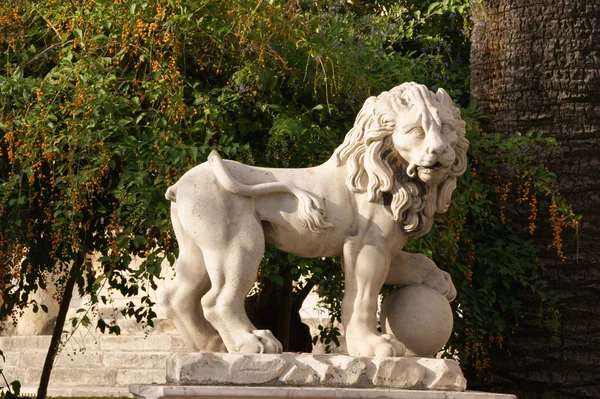 Λιοντάρι άγαλμα Εικόνα Αρχείου