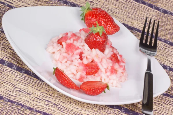 Risotto with strawberries — Stock Photo, Image