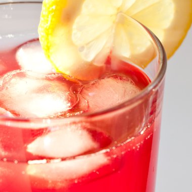 macro rood cocktailMakro kırmızı kokteyl