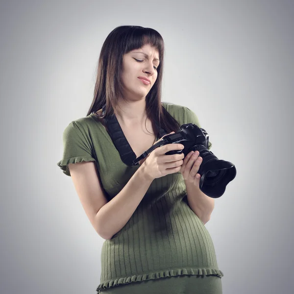 Špatné Foto: fotograf drží fotoaparát. — Stock fotografie