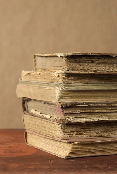 Старые книги — стоковое фото