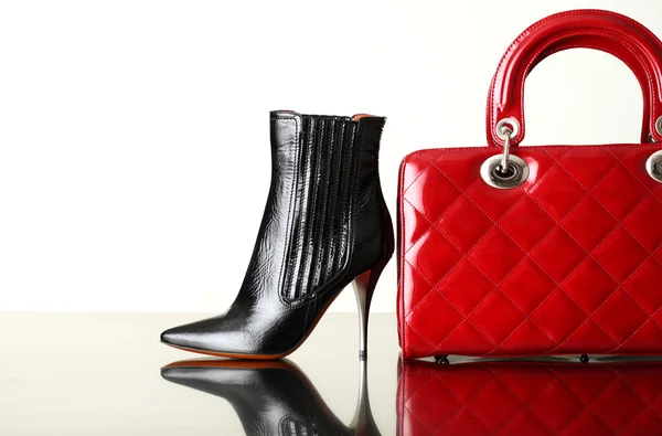 Sapatos e bolsa, foto de moda — Fotografia de Stock