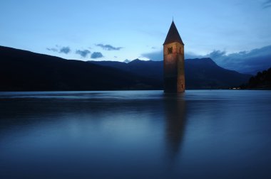 Reschensee Gölü, lago di resia