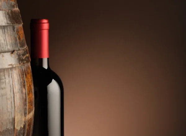Botella de vino tinto —  Fotos de Stock