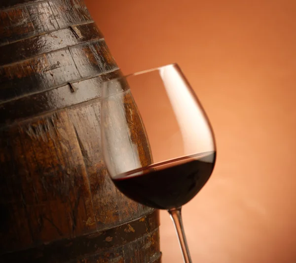 Красный бокал вина — стоковое фото