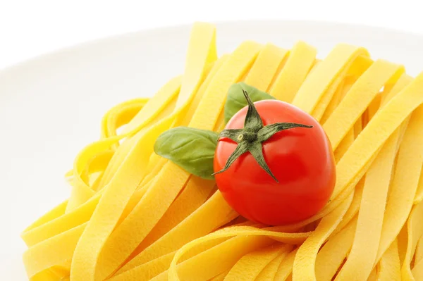 Plato de pasta italiana, foto de comida similar en mi cartera — Foto de Stock