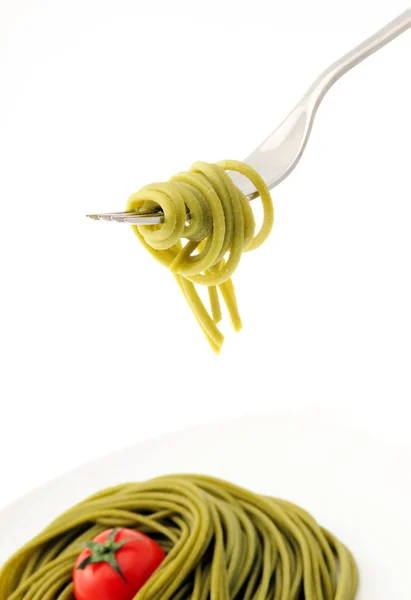Fresh spaghetti on fork close up shoot — Stock Photo, Image