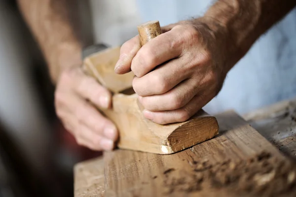 Eller bir marangoz yakın çekim — Stok fotoğraf
