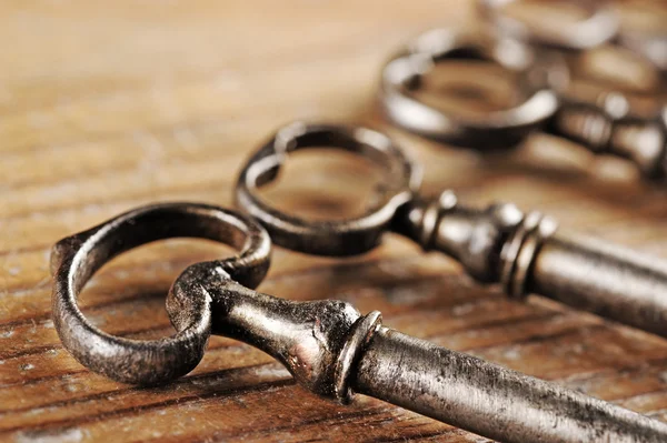 Old keys, close-up — Stock Photo, Image