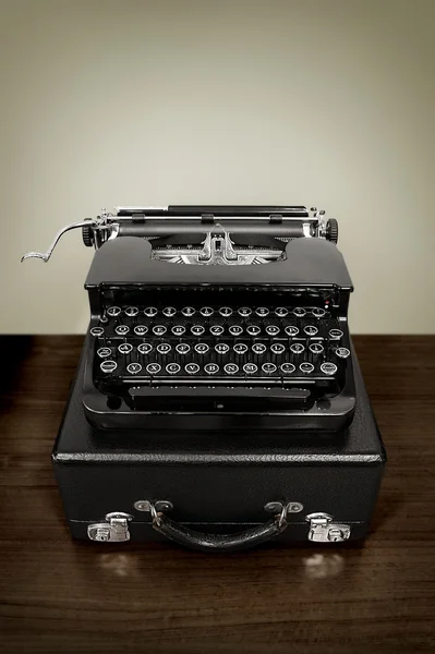 Alte Oldtimer-Schreibmaschine — Stockfoto