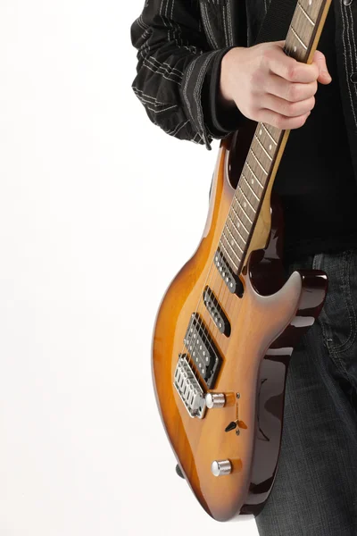 Gitarist rockster op witte achtergrond — Stockfoto