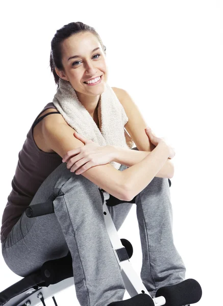 Young Woman In Fitness Clothing Resting After Exercise — Stock Photo, Image