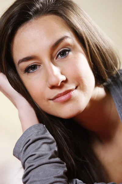 Young woman portrait — Stock Photo, Image