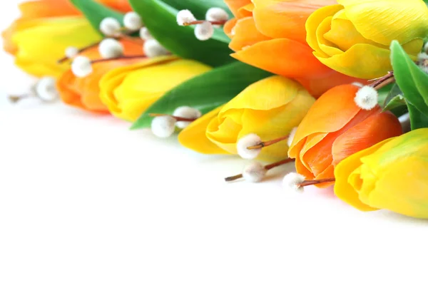 Borde de tulipanes naranja y amarillo —  Fotos de Stock