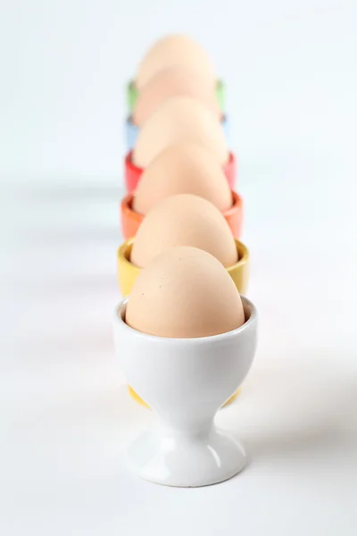 Eggcups με αυγά — Φωτογραφία Αρχείου