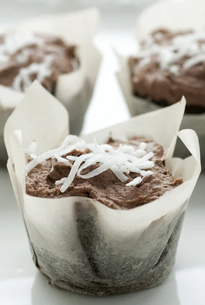 Čokoládový kokosový pohár dorty — Stock fotografie