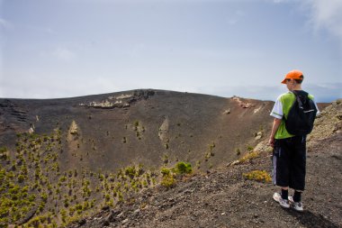 çocuğa büyük bir volkan la palma, canary Islands