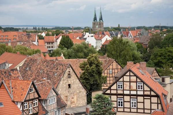 Cityscape fra middelalderbyen Quedlinburg – stockfoto