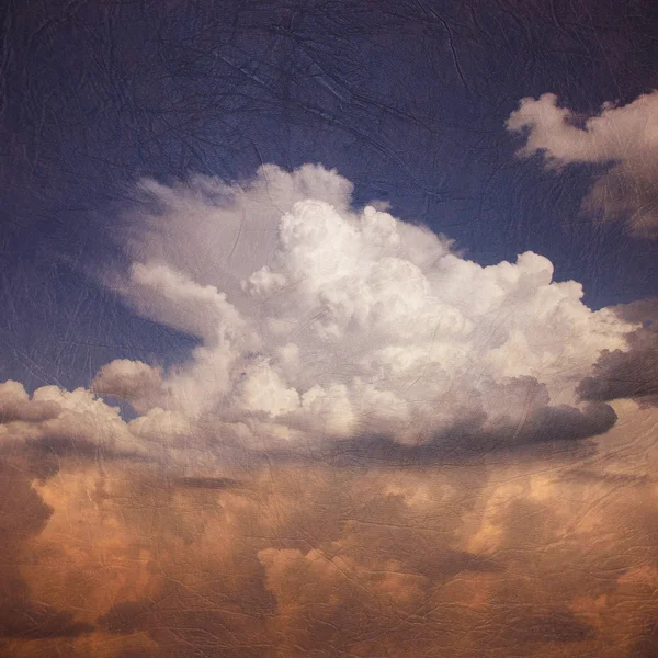 Nubes tormentosas con relámpagos — Foto de Stock