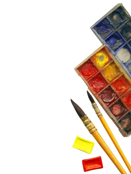 Arte creativa Sfondo fatto di vecchi pennelli, album, tavolozza, colore — Foto Stock