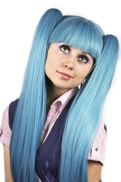 Bella donna con i capelli blu guardando in alto — Foto Stock
