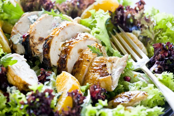 Salada de frango fresca — Fotografia de Stock