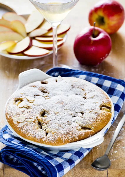 Tarta de manzana fresca —  Fotos de Stock