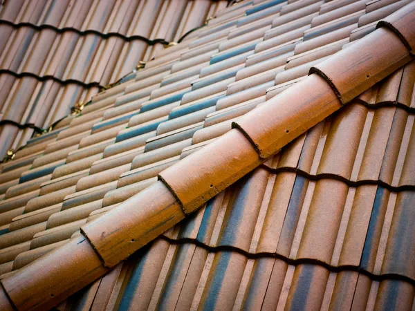 Dachziegel aus Keramik — Stockfoto