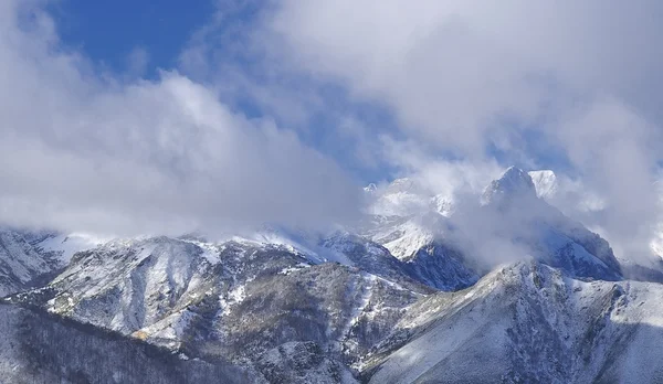 Montaña nevada paisaje . —  Fotos de Stock
