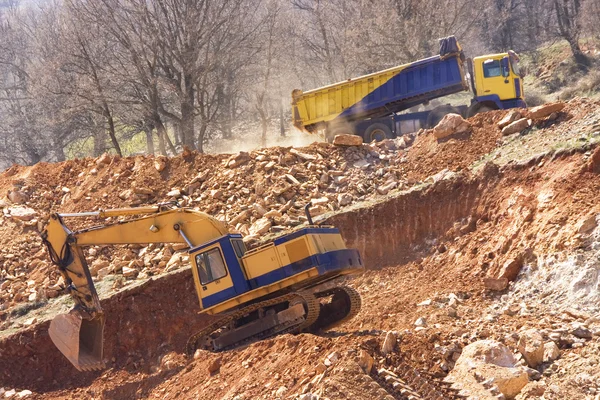 Equipos de construcción de servicio pesado — Foto de Stock