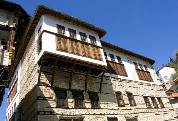 在卡斯托里亚 (马其顿、 希腊的旧传统房子。) — 图库照片