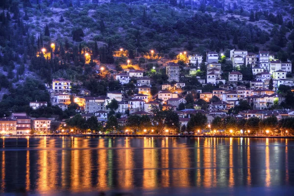 Lua cheia na cidade de Kastoria. Macedónia Grécia — Fotografia de Stock