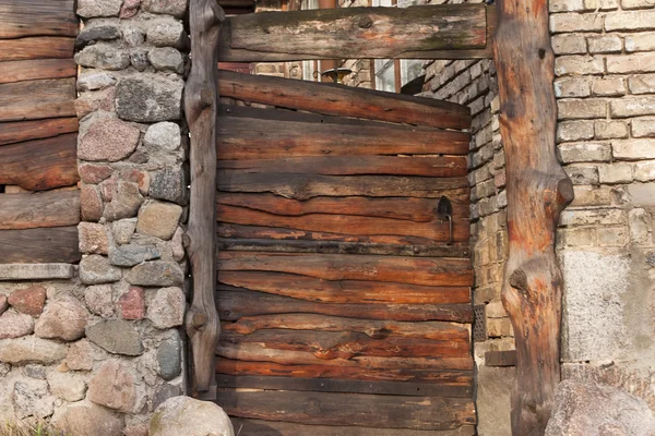 Dřevěná brána — Stock fotografie