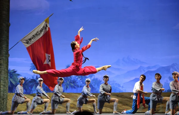 Ballet chinois : Le Détachement Rouge des Femmes — Photo